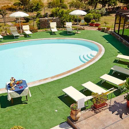 Hotel Cala Mirto ブドーニ エクステリア 写真